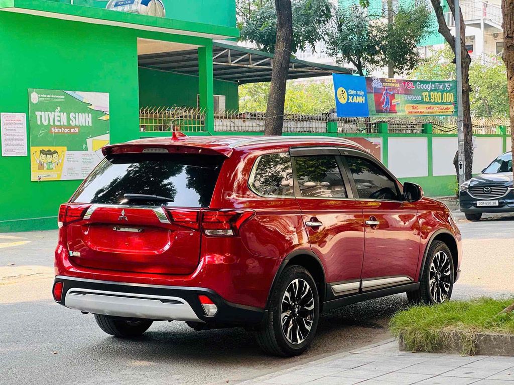 Mitsubishi Outlander 2022 2.0 CVT - 60737 km. Mua bán Ô tô tại Quận Nam Từ Liêm Hà Nội được đăng bởi Long xe lướt HN hình 5