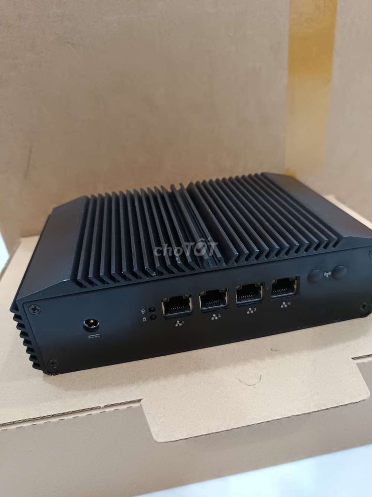 Router chạy pfsense vmware intel - 8G ram Proxy