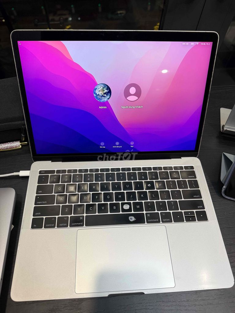 Apple MacBook Pro 2017 8GB/128GB Bạc Dùng giữ. Mua bán Laptop tại Quận Nam Từ Liêm Hà Nội được đăng bởi Nguyễn Danh hình 1