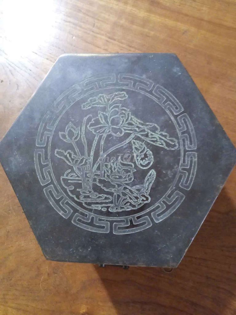 Hộp đựng đồ kim loại Đen. Mua bán Nội thất, đồ gia dụng khác tại Huyện Gò Công Tây Tiền Giang được đăng bởi Ngọc Hảo hình 1