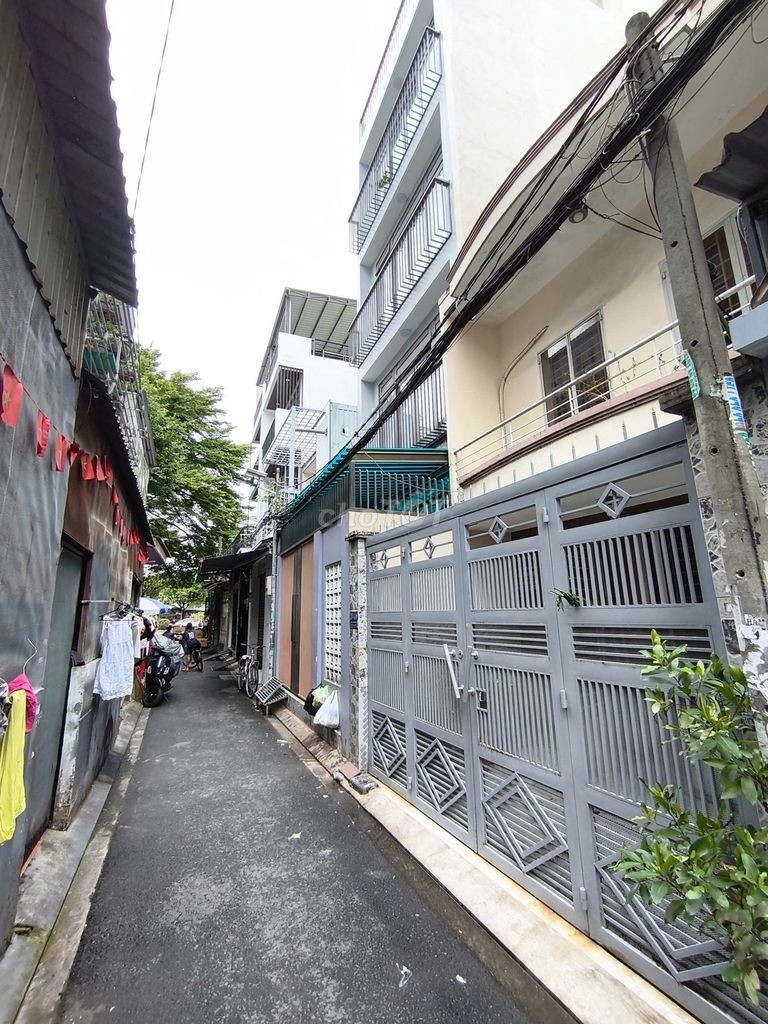 Bán nhà hẻm Nguyễn Thế Truyện, q. Tân Phú, 4x13m, 1 Lầu, giá 5,2 tỷ