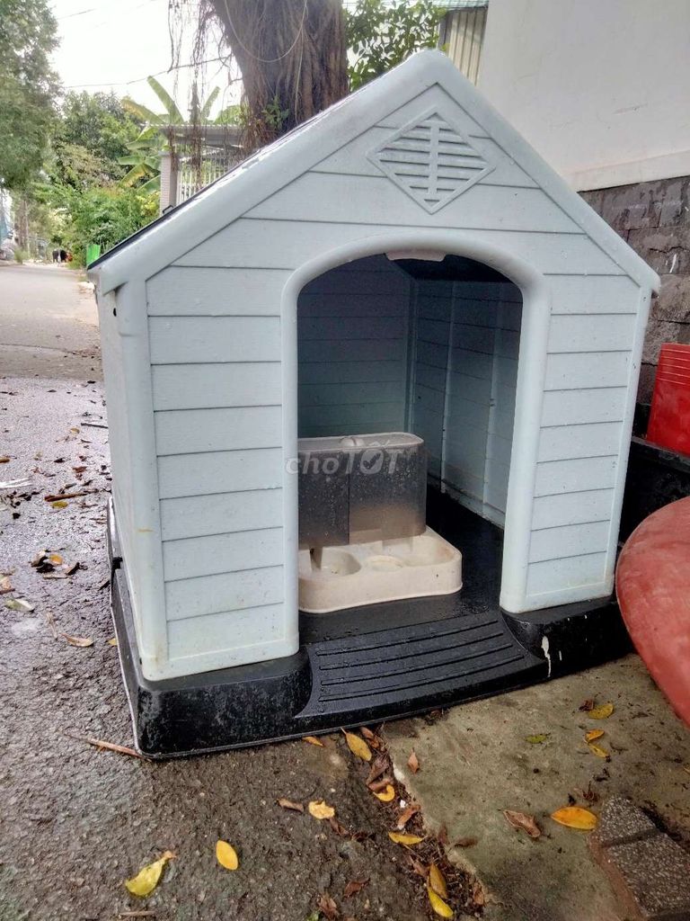 Nhà cho chó Nhựa Trắng đen. Mua bán Phụ kiện, Thức ăn, Dịch vụ tại Quận Bình Thuỷ Cần Thơ được đăng bởi Hai Nguyen hình 1