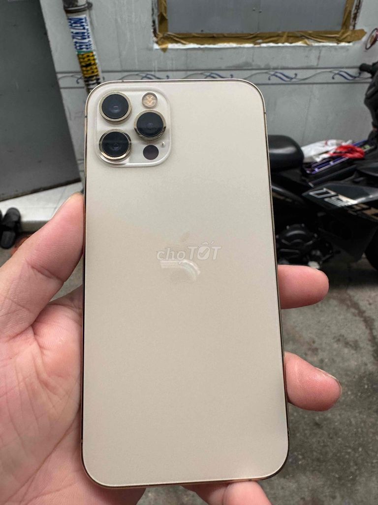 Apple iPhone 12 Pro 128GB Vàng. Mua bán Điện thoại tại Thành phố Thuận An Bình Dương được đăng bởi Thanh hình 1