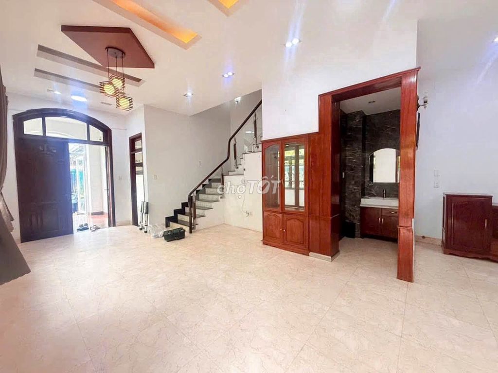 Вилла KDC Khang Dien в аренду 200 м2, цена 25 тр/месяц