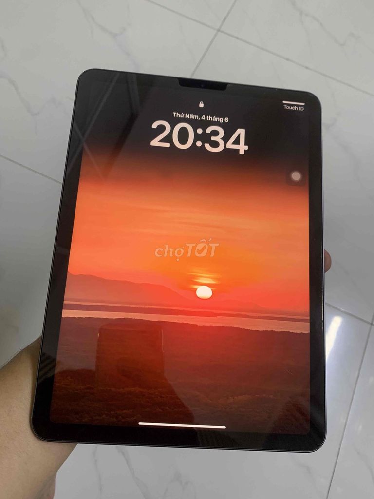 Apple iPad Air 4 64GB Wifi 99% mới,rin nguyên. Mua bán Máy tính bảng tại Quận Hải Châu Đà Nẵng được đăng bởi Huy Hoàng hình 1