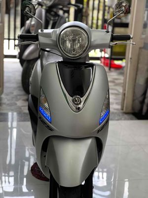 Elizabeth Fi 2012 Bạc Poscher mới 95%. Mua bán Xe máy tại Huyện Củ Chi Tp Hồ Chí Minh được đăng bởi Trâm Bảo