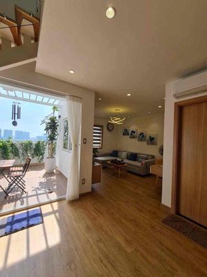 Căn hộ Penhouse 143m2 đầy đủ nội thất Khánh Hội 1