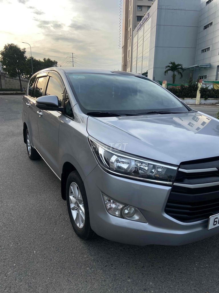 Toyota Innova 2020 - 78.000