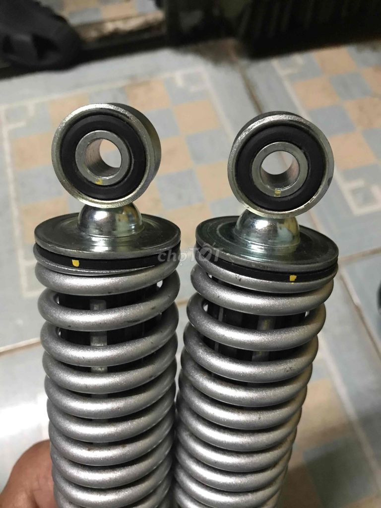 Phuộc nhún sau Air Blade thái. Mua bán Phụ tùng xe tại Quận Tân Bình Tp Hồ Chí Minh được đăng bởi Anh Khoa hình 5