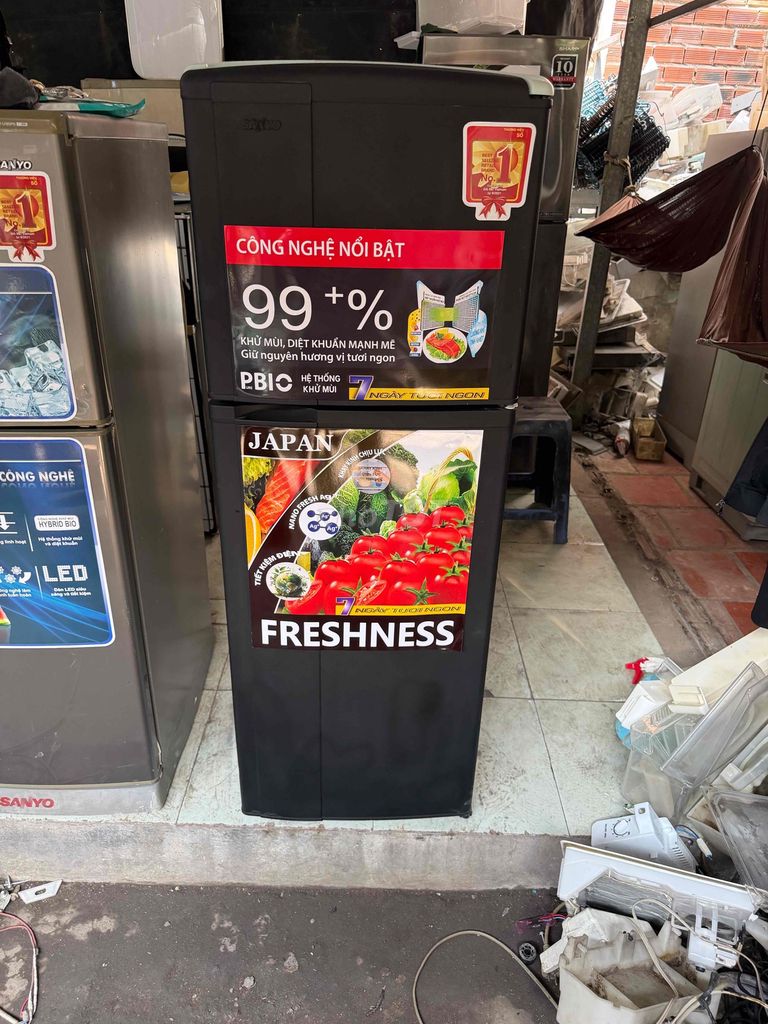 sanyo mini 140l máy móc zin làn đá ok bh 3 tháng. Mua bán Tủ lạnh tại Thành phố Thủ Đức Tp Hồ Chí Minh được đăng bởi đỗ thị mai  hình 1