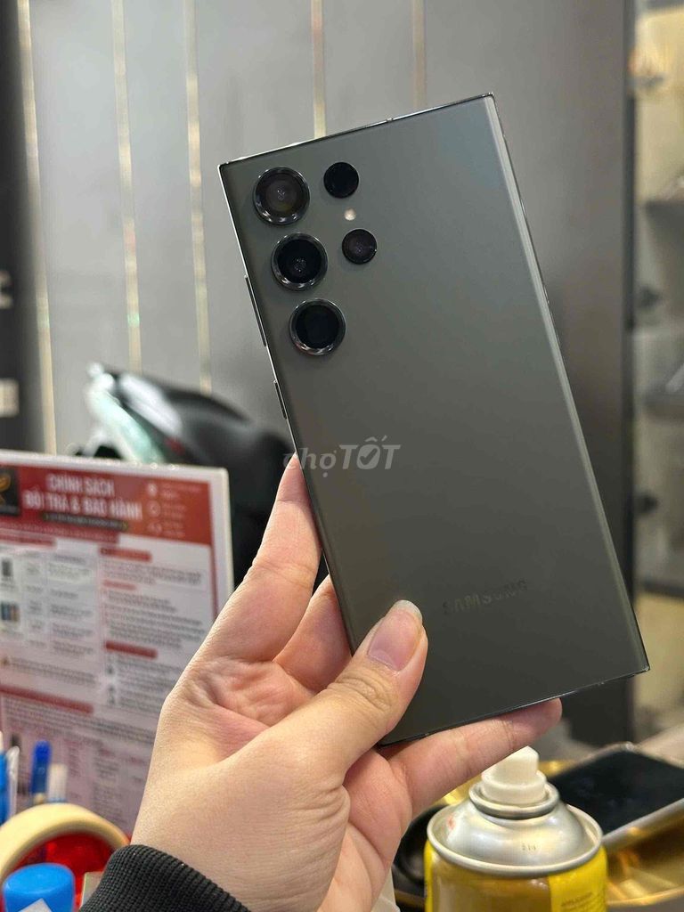 Samsung Galaxy S23 Ultra 512GB Xanh lá VN/A 99%. Mua bán Điện thoại tại Quận 8 Tp Hồ Chí Minh được đăng bởi TRƯỜNG MOBILE HỆ THỐNG BÁN LẺ SMARTPHONE  hình 1