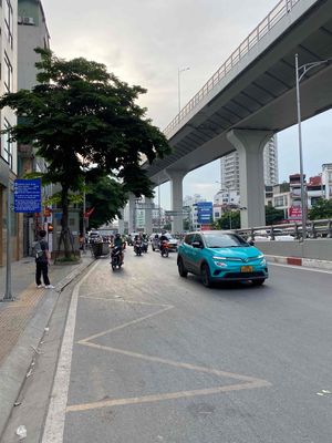 BÁN ĐẤT TẶNG NHÀ 1TẦNG MẶT PHỐ ĐẠI LA  HAI BÀ TRƯNG 94M 34 TỶ LÔ GÓC. Mua bán đất tại Quận Hai Bà Trưng Hà Nội được đăng bởi Tú Trần