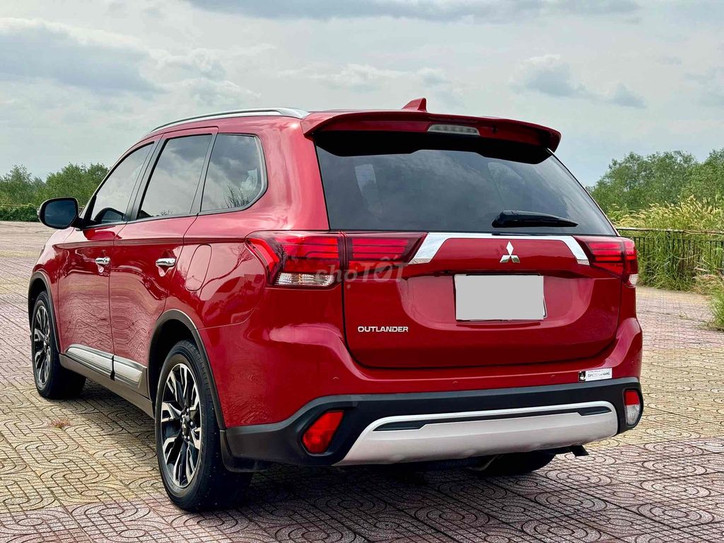 Mitsubishi Outlander 2020 2.0 CVT - 47000 km. Mua bán Ô tô tại Quận Cẩm Lệ Đà Nẵng được đăng bởi nguyễn văn khoa hình 9