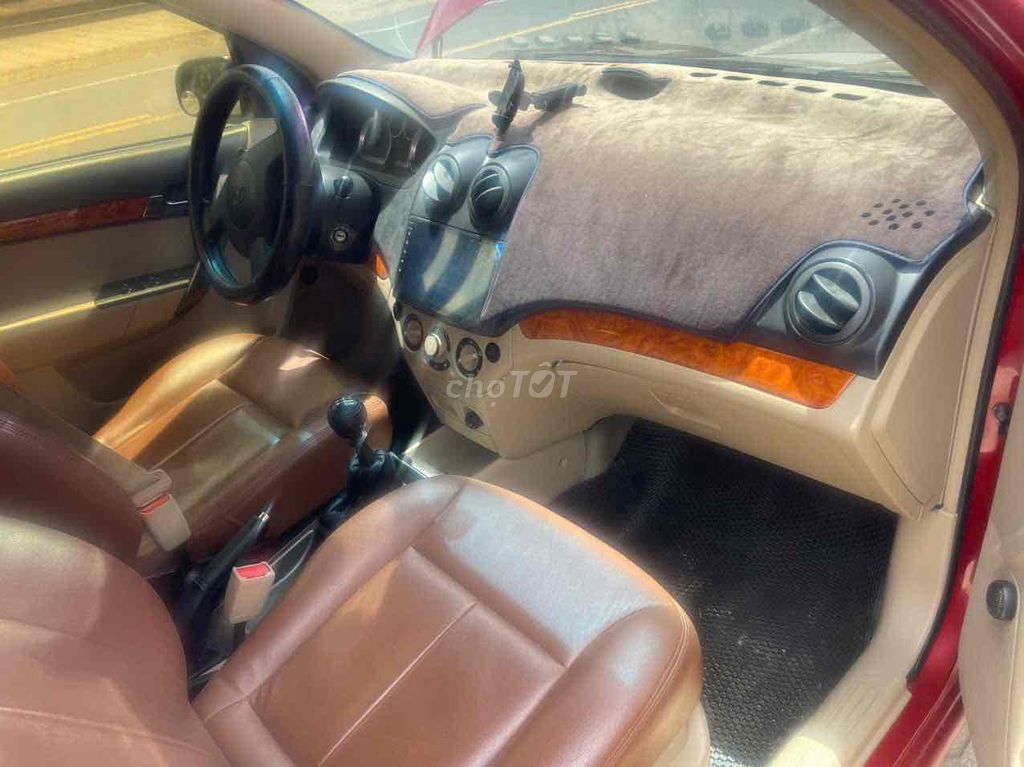 Daewoo Gentra 2011 SX 1.5 MT - 98000 km. Mua bán Ô tô tại Thành phố Dĩ An Bình Dương được đăng bởi tran van Huy hình 5