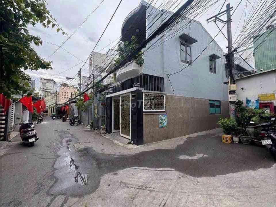 Two-storey house with private parking off Ông Ích Khiêm — photo 12