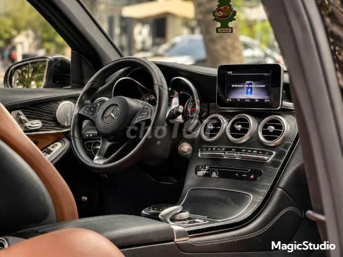 Mercedes-Benz GLC 300 4Matic 2018 - 879 млн