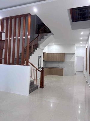 Аренда · 3 комн. · 100 м² · Quận Cẩm Lệ, ул. Gần Nguyễn Phước Lan