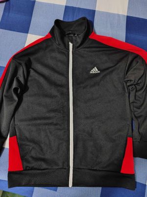Áo khoác Adidas Aeroready Big logo màu đen đỏ. Mua bán Quần áo tại Huyện Cờ Đỏ Cần Thơ được đăng bởi Trần Tiến