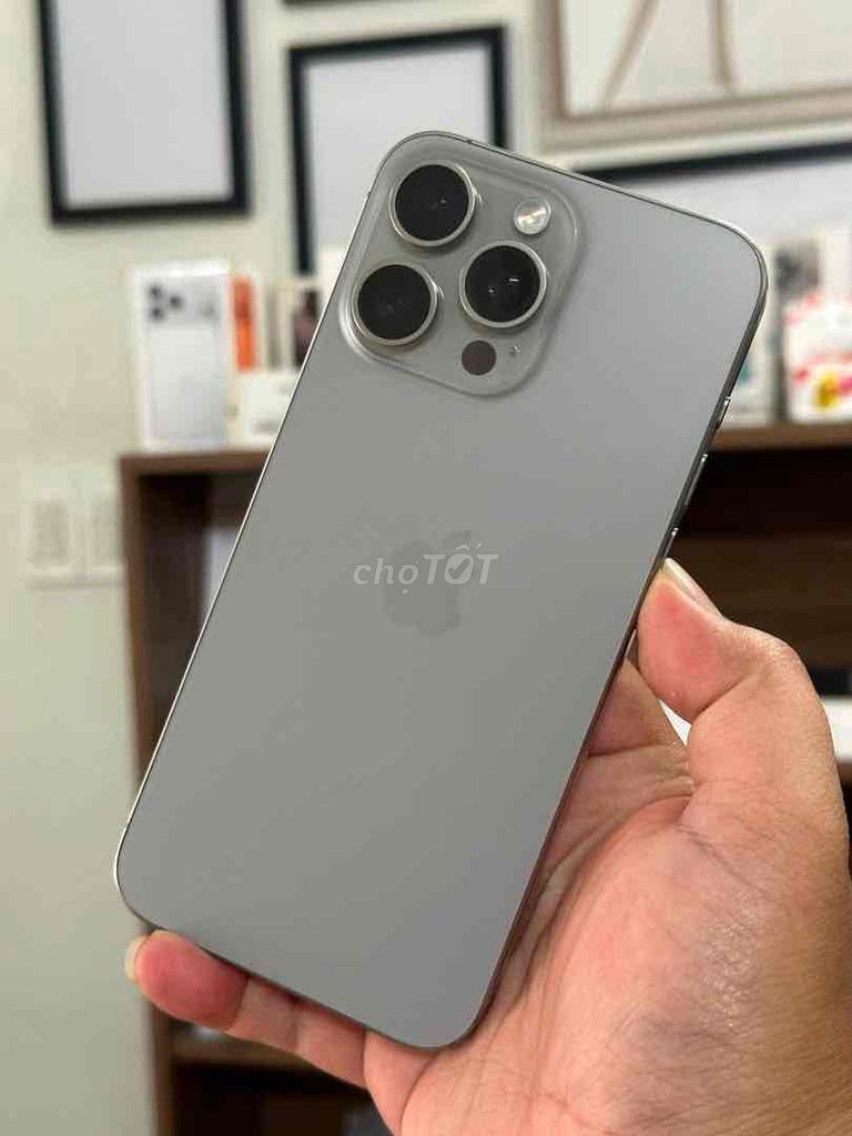 Apple iPhone 15 Pro Max 256GB Xám Đã qua sử dụng. Mua bán Điện thoại tại Thành phố Biên Hòa Đồng Nai được đăng bởi TRƯƠNG HUY HOÀNG hình 1