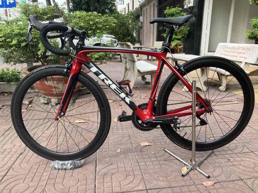 Bán xe đạp đua khung Trek carbon Madone 6.5