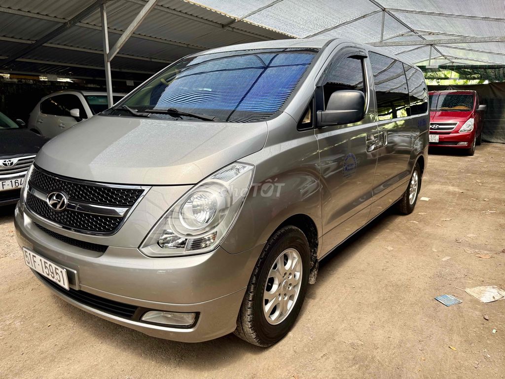 Hyundai Grand Starex 2015 máy dầu 9 chỗ. Mua bán Ô tô tại Quận Gò Vấp Tp Hồ Chí Minh được đăng bởi Bình An Ôtô  hình 2
