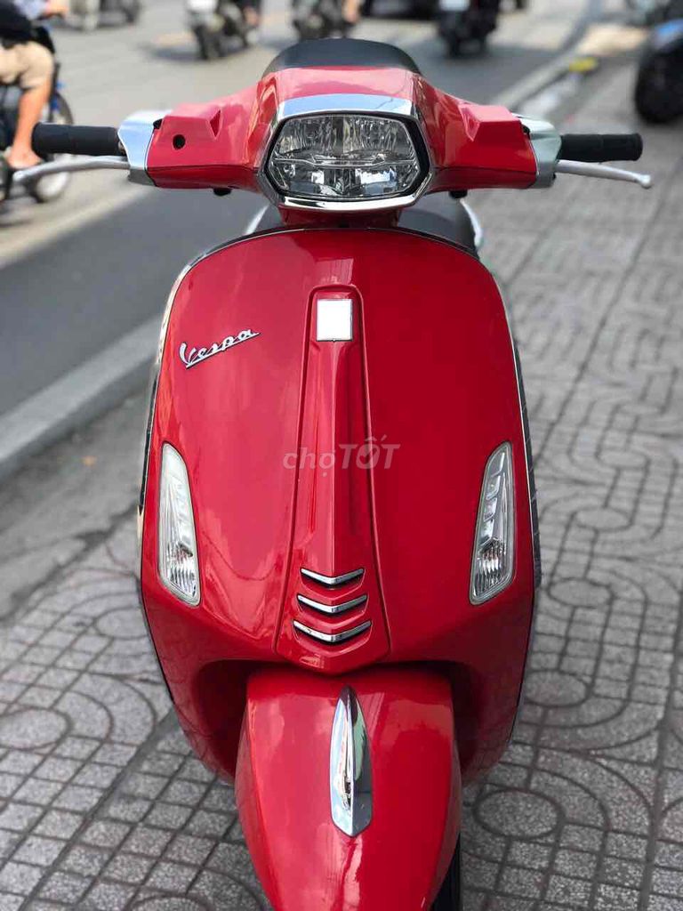 VESPA SPRINT LÊN 2015 - XE Y HÌNH - GÓP NỢ XẤU