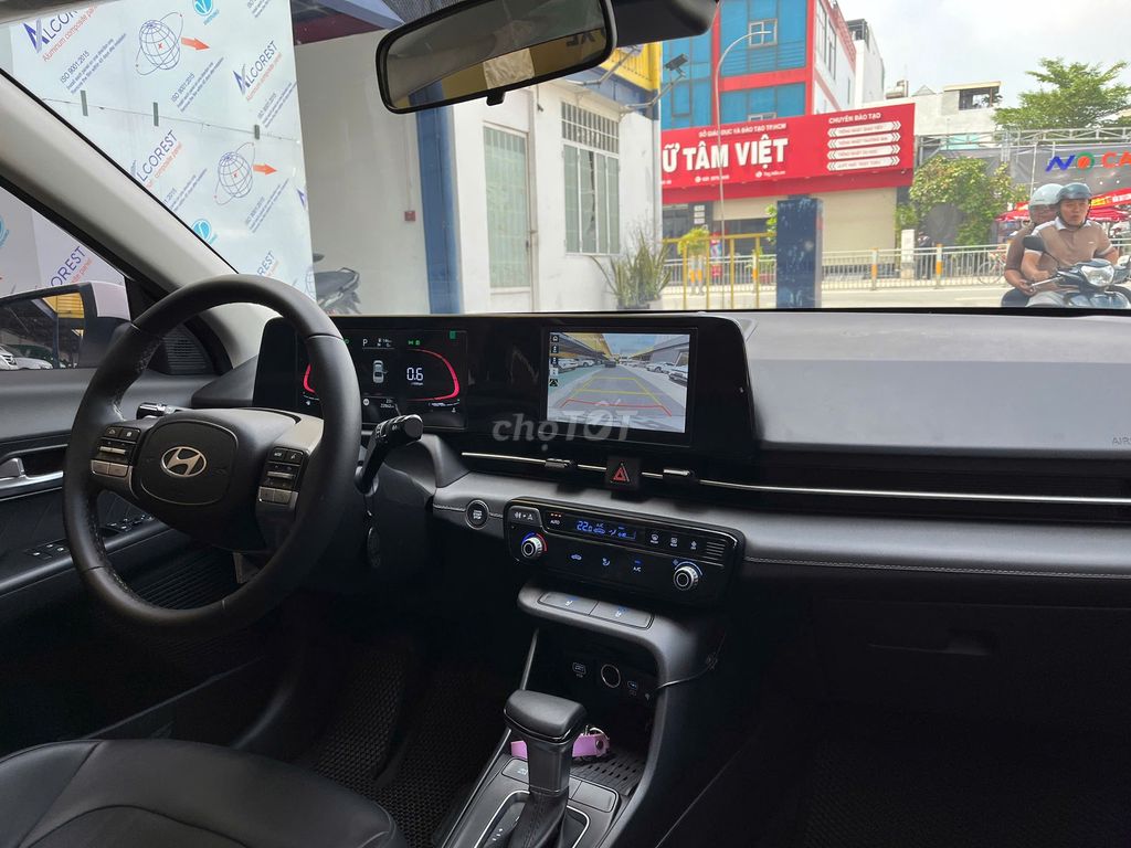 HYUNDAI ACCENT CAO CẤP 2024 GIA ĐÌNH LƯỚT VAY 75%. Mua bán Ô tô tại Quận 6 Tp Hồ Chí Minh được đăng bởi Hiếu hình 20