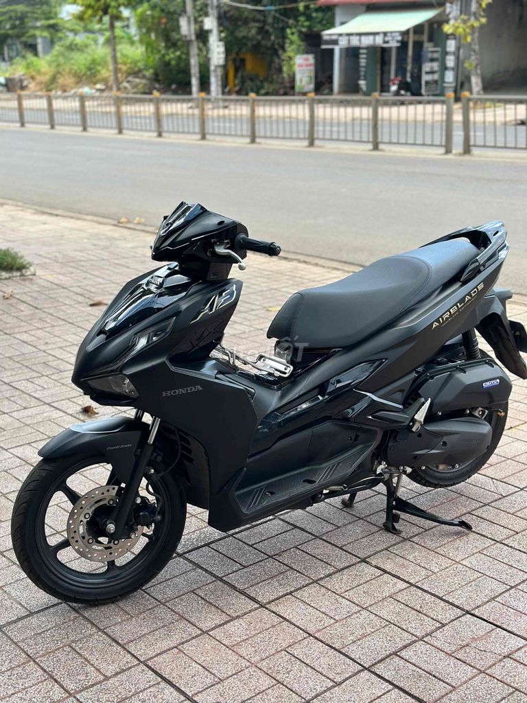 airblade 4 val. Mua bán Xe máy tại Thành phố Long Khánh Đồng Nai được đăng bởi cửa hàng xe máy DUY HIỆP hình 2