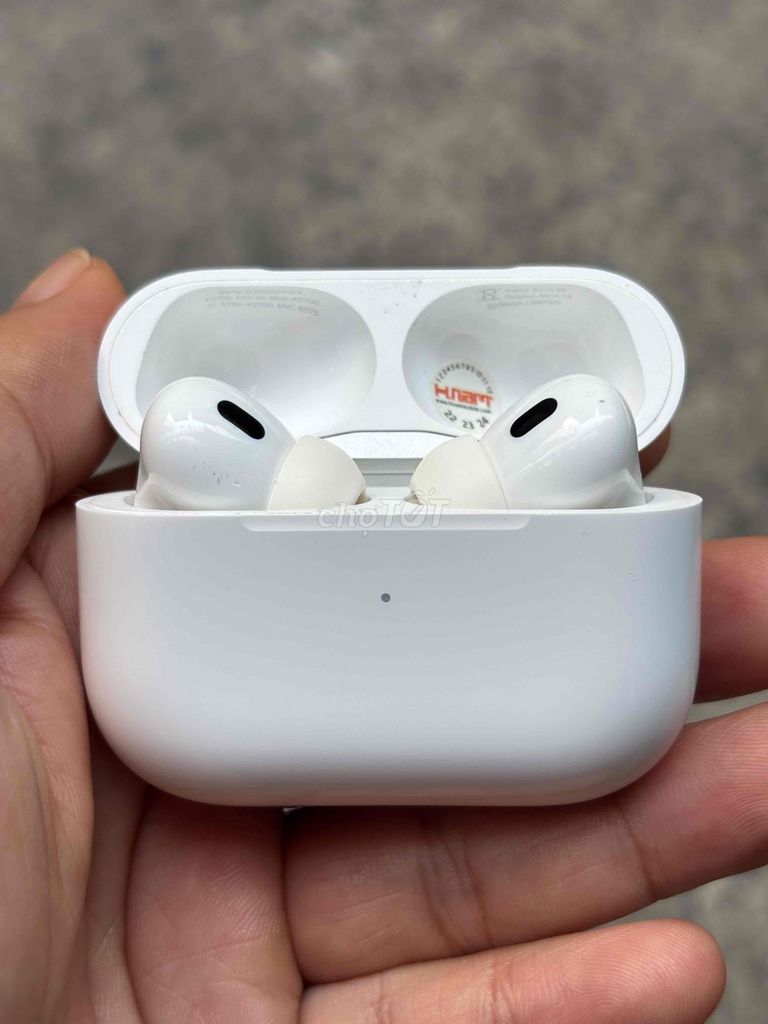 Tai nghe Apple AirPods Pro 2 chính hãng. Mua bán Tivi, Âm thanh tại Quận 4 Tp Hồ Chí Minh được đăng bởi Quang Phuong hình 1
