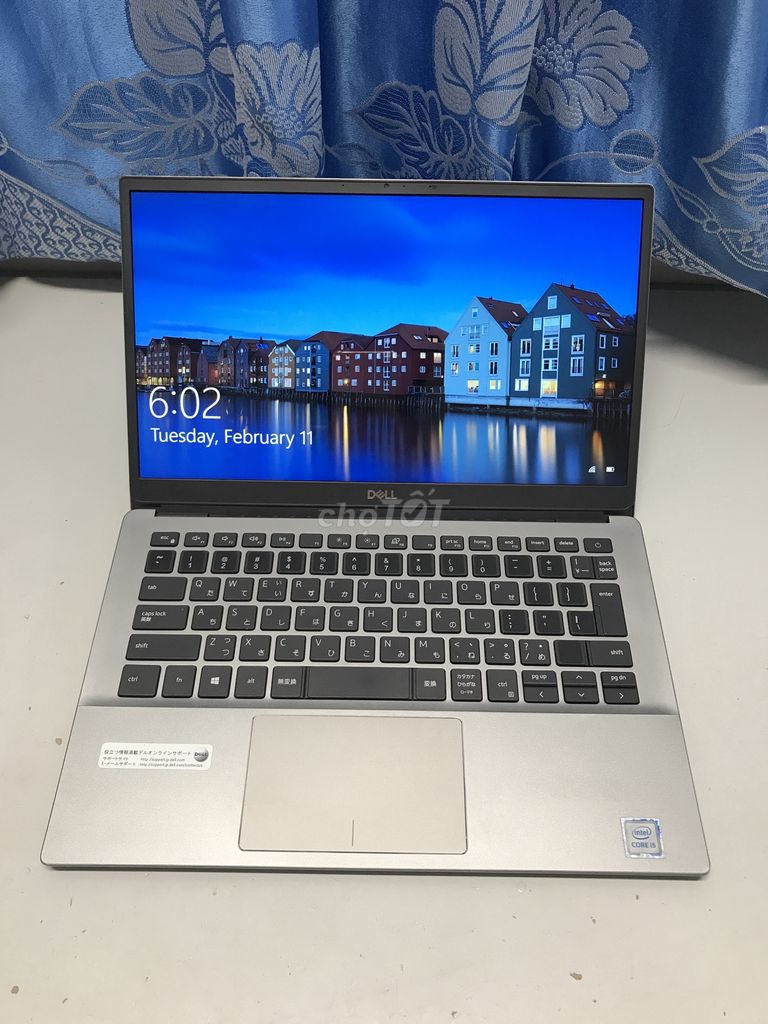 Dell Latitude 3301 i5-8265/8G/SSD256G 13.3"FHD 99%