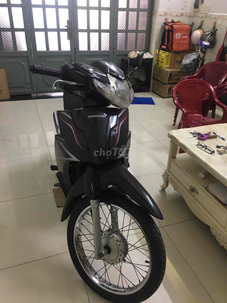 cần bán xe wave HonDa đời 2016 chính chủ