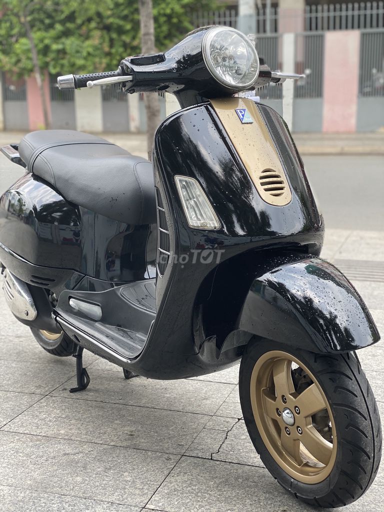 0931777766 - Piaggio Vespa GTS