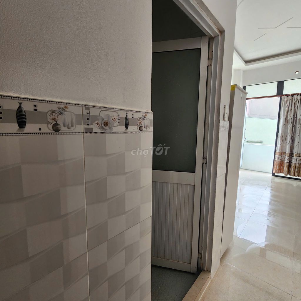 Rent · 3 bd · 50 м² · Quận 6, ул. Đường Phạm Văn Chí