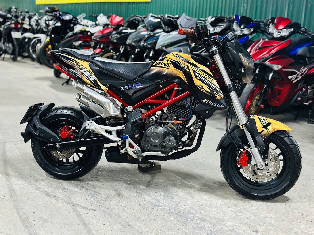 XE MÁYTHANH TÙNG_TNT 125 VÀNG ĐEN ZIN CÔN TAY MINI. Mua bán Xe máy tại Quận Nam Từ Liêm Hà Nội được đăng bởi THANH TÙNG hình 2