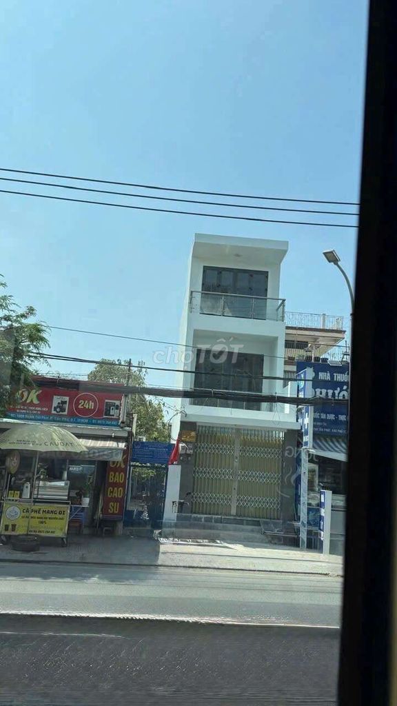 Cho Thuê Nhà Nguyên Căn mặt tiền Huỳnh Tấn Phát - Quận 7