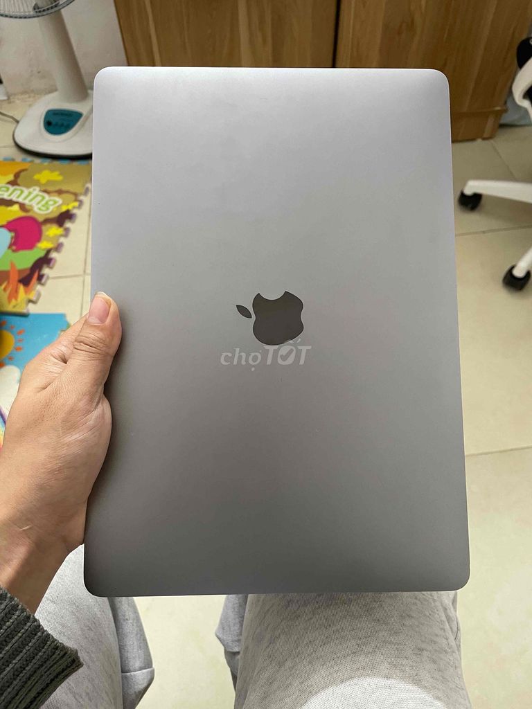 Apple MacBook Pro i5 13.3 inch. Mua bán Laptop tại Quận Nam Từ Liêm Hà Nội được đăng bởi dung bui hình 1