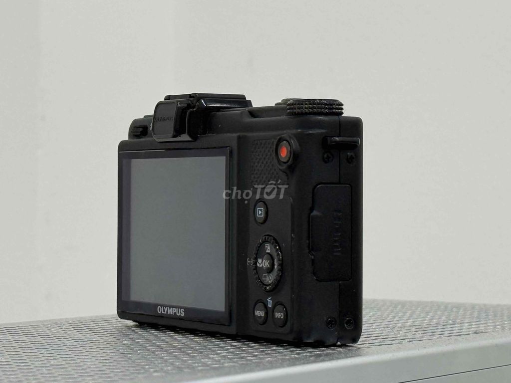 OLYMPUS XZ-1 BLACK. Mua bán Máy ảnh, Máy quay tại Quận Hoàng Mai Hà Nội được đăng bởi Phúc Phạm hình 4