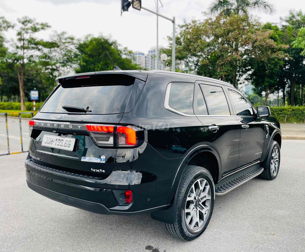 Ford Everest 2023 Titanium+ 2.0 AT 4x4 - 25000 km. Mua bán Ô tô tại Quận Cầu Giấy Hà Nội được đăng bởi CHỢ ÔTÔ CẦU GIẤY hình 10
