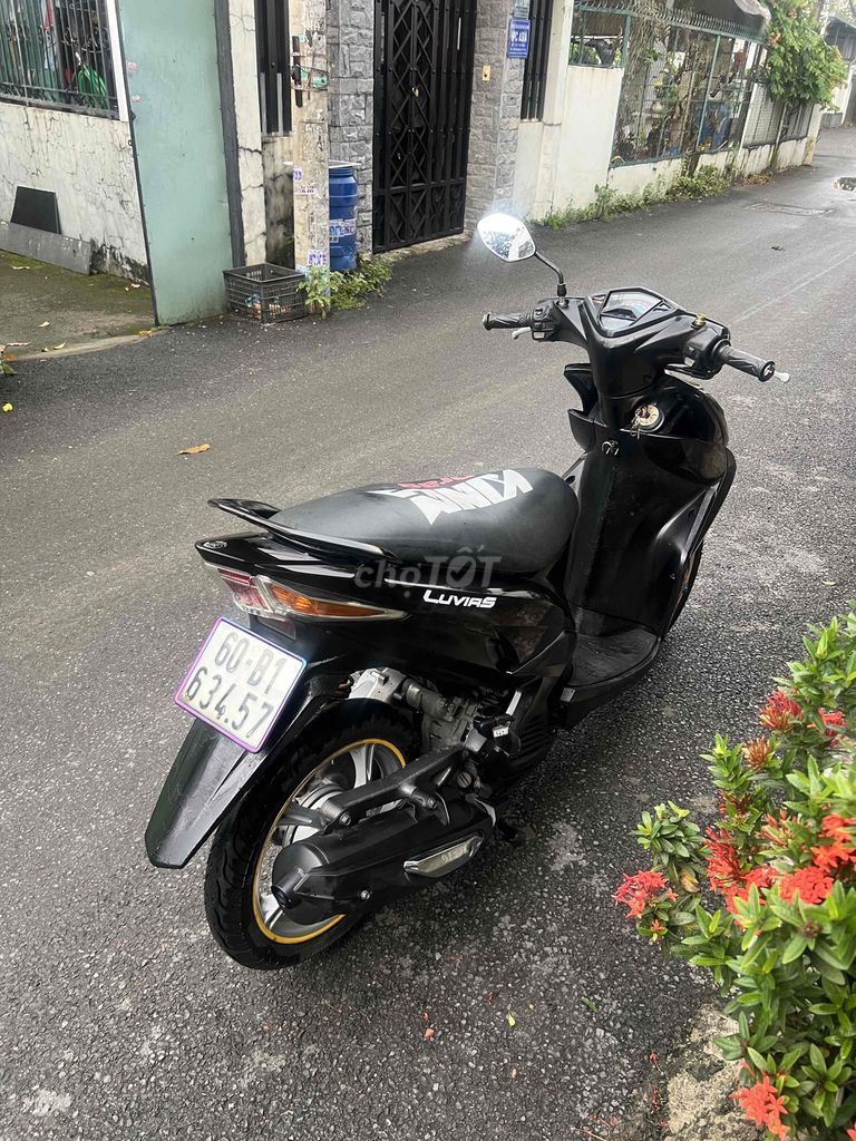 yamaha luvias 2011 máy móc bao êm giấy tờ đầy đủ. Mua bán Xe máy tại Thành phố Thuận An Bình Dương được đăng bởi Nguyễn hảo hình 4