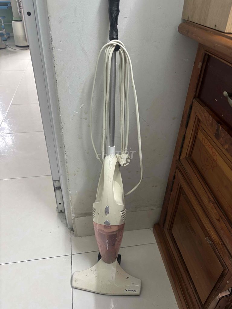 Máy hút bụi Daewoo DWX-5001. Mua bán Thiết bị vệ sinh, nhà tắm tại Huyện Nhà Bè Tp Hồ Chí Minh được đăng bởi Đồng hồ Vintage Sài Gòn hình 1