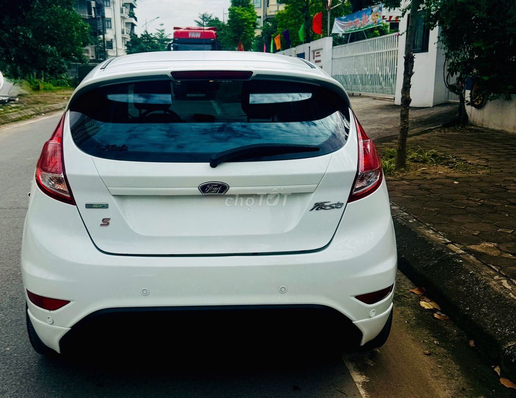 Ford Fiesta 2014 Số tự động, 1.0 Turbo Ecoboost. Mua bán Ô tô tại Quận Hà Đông Hà Nội được đăng bởi A sự hình 5