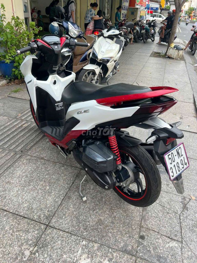 Honda Click Thái 150 2022 Đỏ Đã sử dụng. Mua bán Xe máy tại Quận Tân Phú Tp Hồ Chí Minh được đăng bởi Tuanduy hình 3
