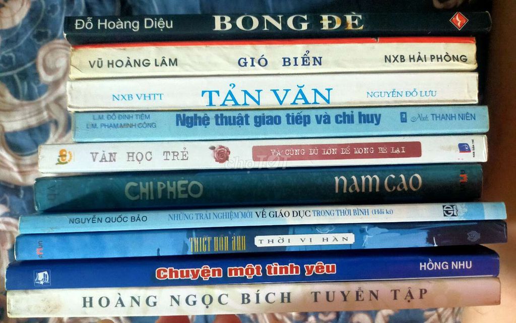 [Trao đổi] Đổi sách lấy đồ gia dụng ăn Tết