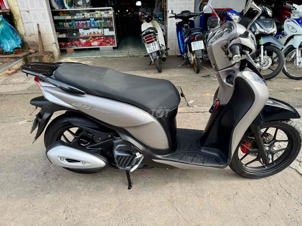 🔵🔵 SH Mode bạc đen đký cuối 2018 rất đẹp có góp. Mua bán Xe máy tại Thành phố Biên Hòa Đồng Nai được đăng bởi XE MÁY CŨ THÀNH MỸ  hình 10