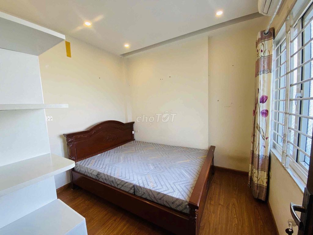Ngõ 342 Khương Đình; 35m x 5 tầng, 4 ngủ, gần ô tô