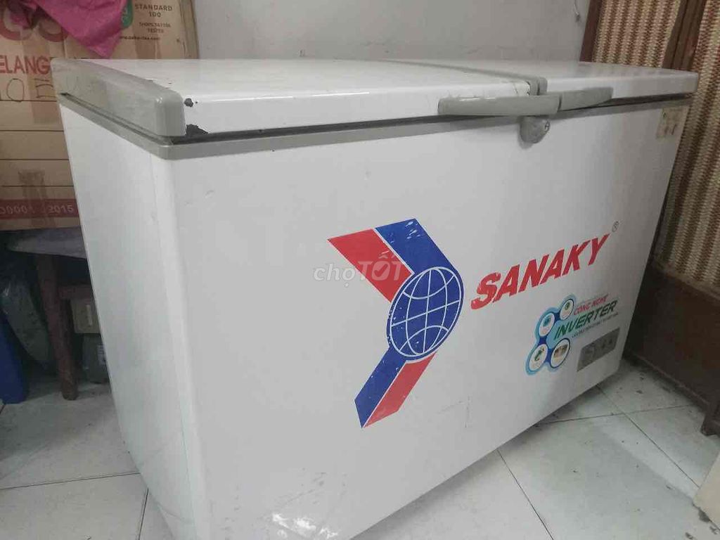 tủ đông Sanaky 270 lít đang xử dụng tốt cần bán