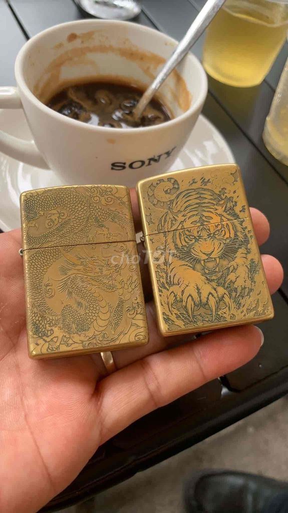 2 cai zipo Rồng Hổ