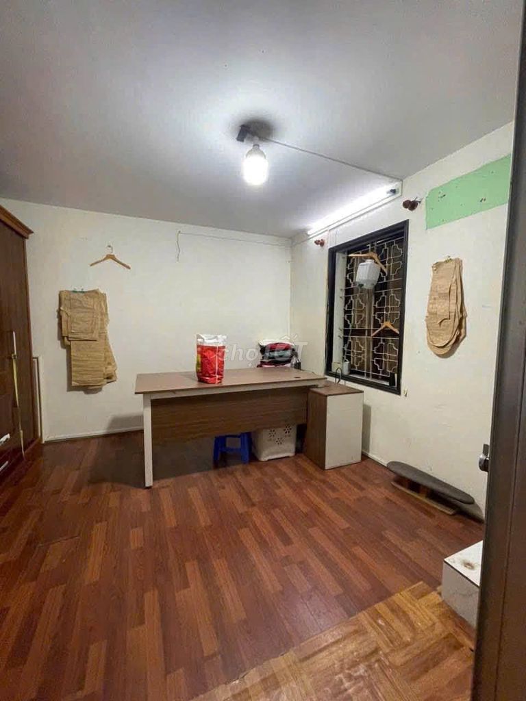 Аренда целого дома 25м2, 4 этажа, 2 спальни, Хай Ба Чынг