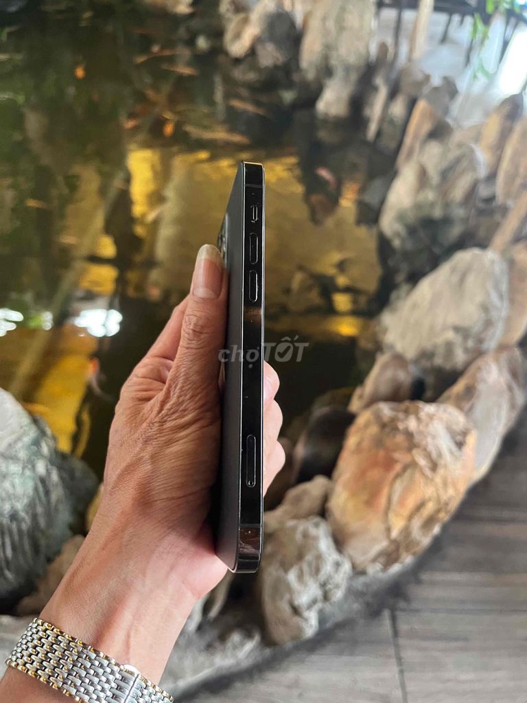 Apple iPhone 12 Pro 128GB Xám. Mua bán Điện thoại tại Quận Bình Tân Tp Hồ Chí Minh được đăng bởi nguyen van vu hình 1