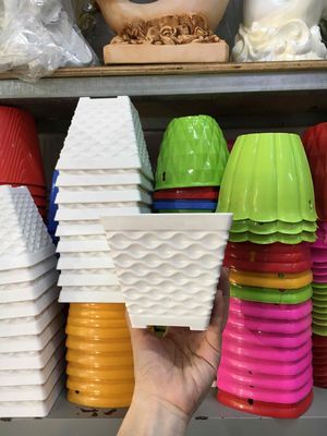 Tuyển nhân viên phụ bán hàng-Tuyển nam-lương 9tr